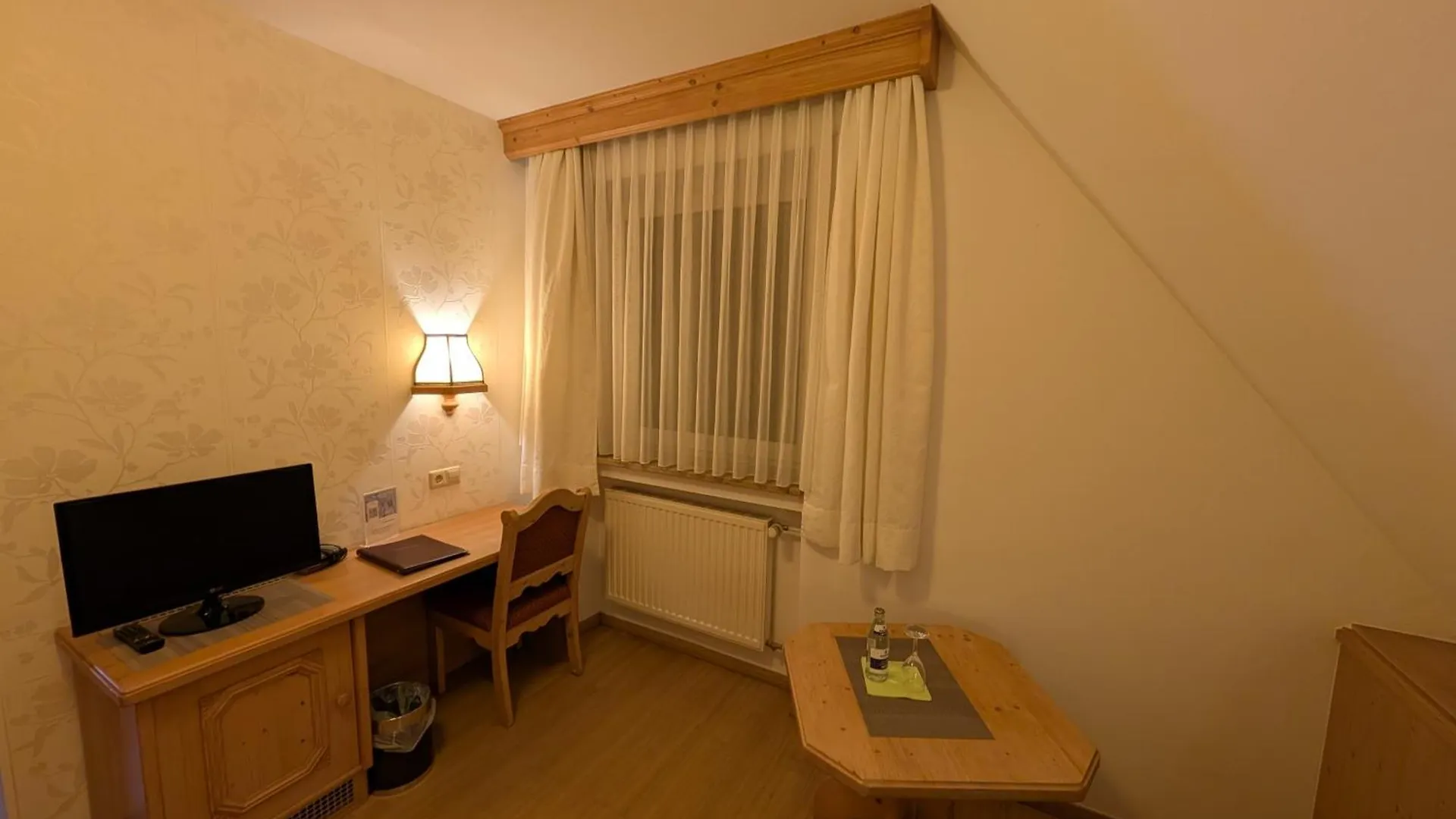 Hotel-Gasthof Zur Rose Weißenhorn Deutschland
